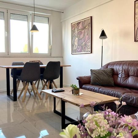 زادار Darin Apartment المظهر الخارجي الصورة