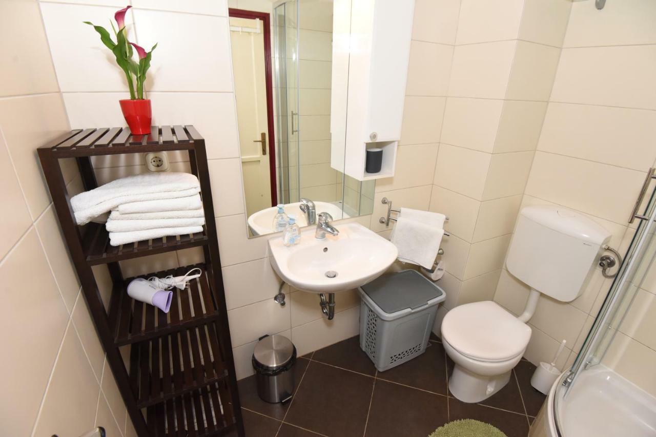 زادار Darin Apartment المظهر الخارجي الصورة